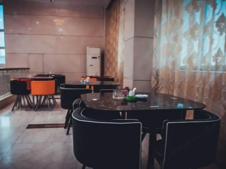 Джиангме: Kaixuanmen Hotel