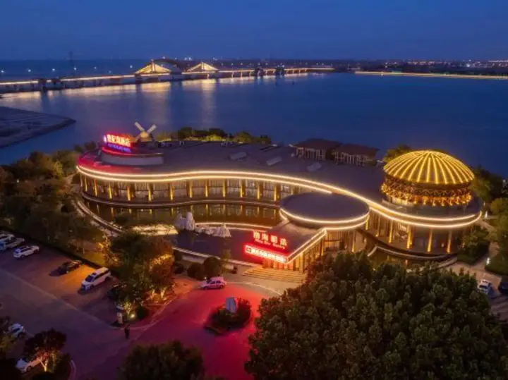 Таншань: Cao Fei Island Hotel