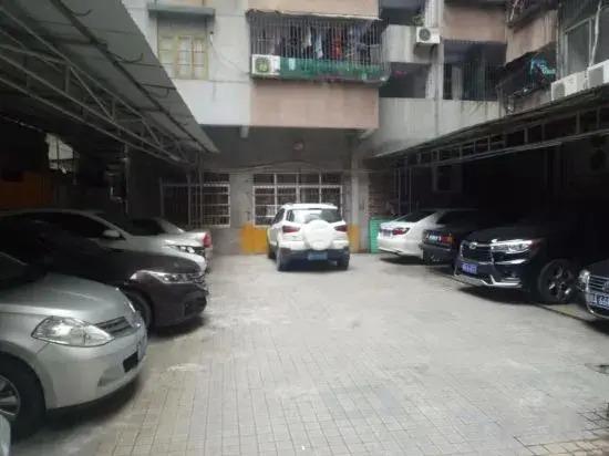 Цзиньюань: Hongyuan Hotel (Qingyuan City Plaza)