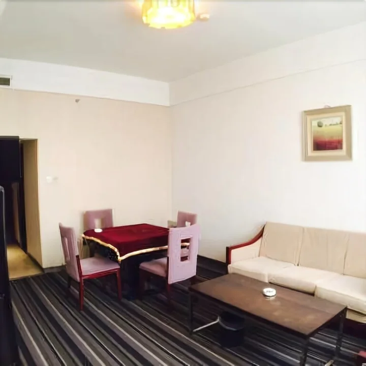 Кайфын: Jinyue Business Hotel
