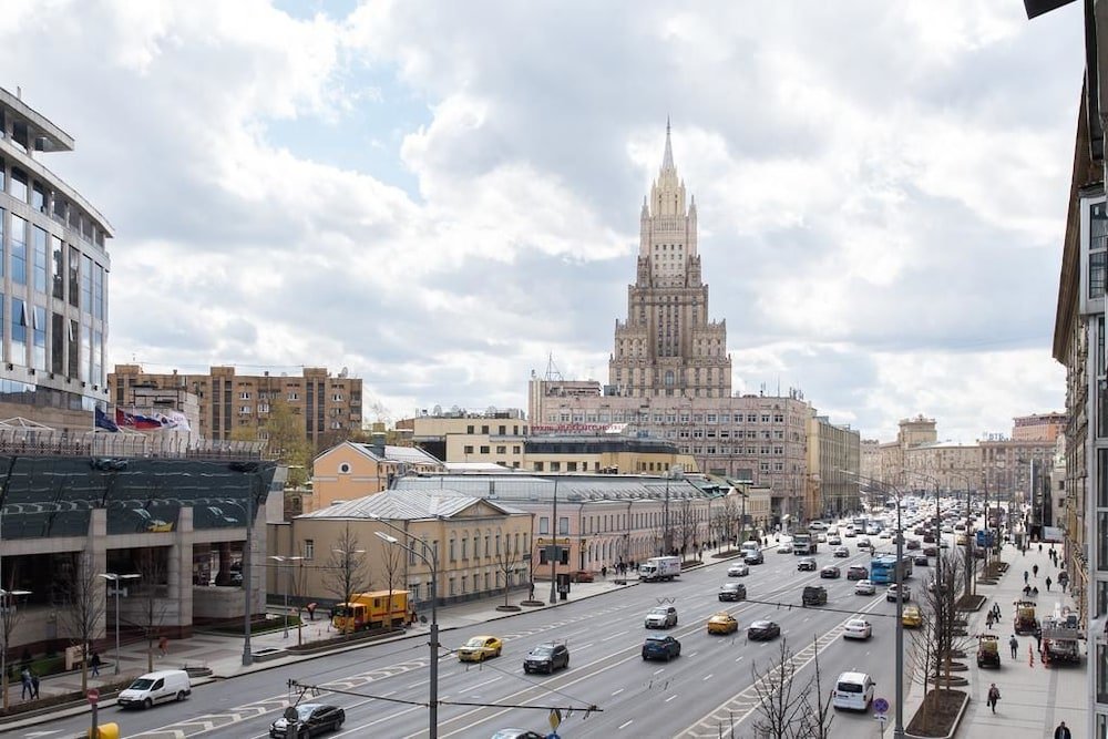 Москва: Balmont Апартаменты Смоленская