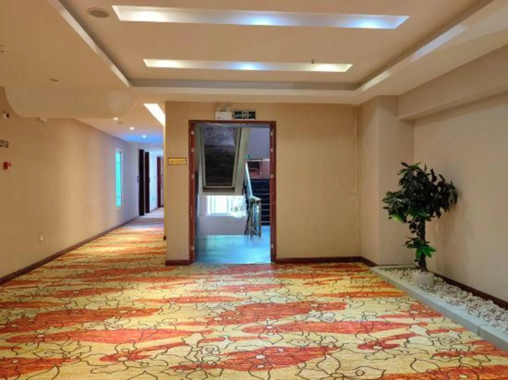 Гуанъюань: Qintai Hotel