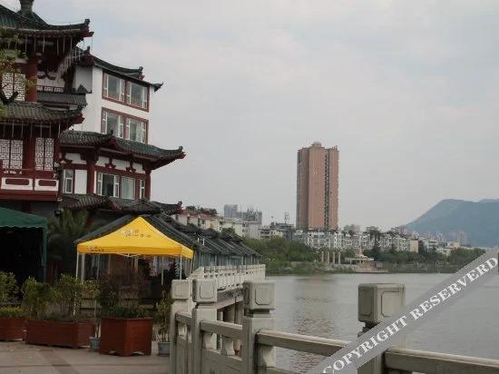 Гуанъюань: Qintai Hotel