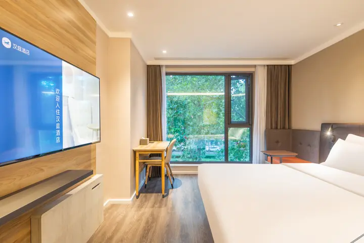 Лоян: HanTing Hotel (Luoyang Zhouwangcheng Square Yingtianmen)