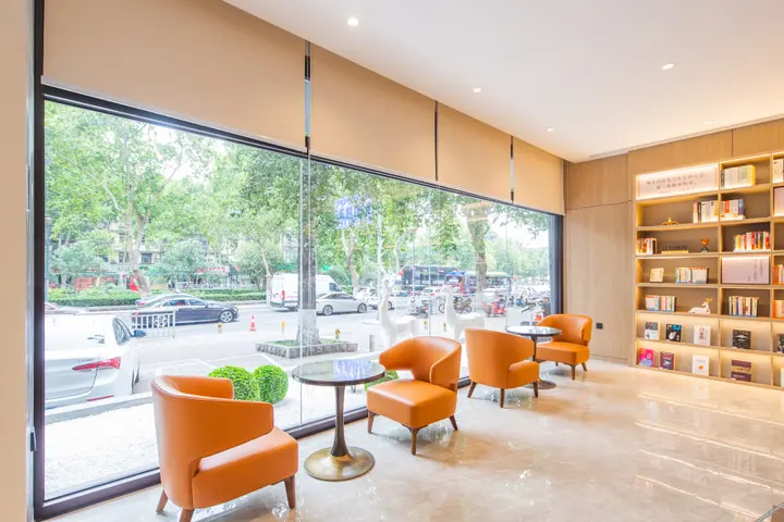 Лоян: HanTing Hotel (Luoyang Zhouwangcheng Square Yingtianmen)