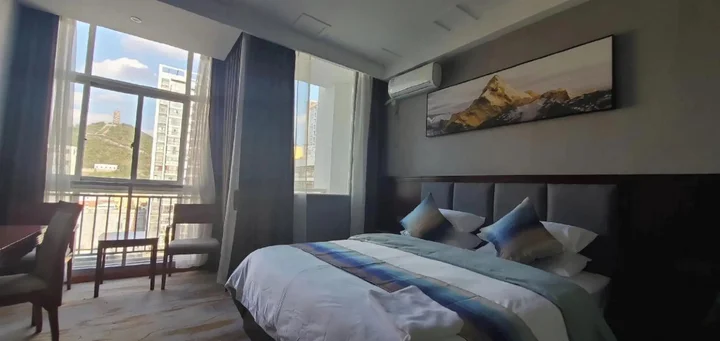 Вэньшань: Longcheng Business Hotel