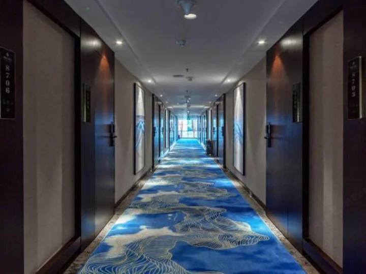 Цюйцзин: Beauty Hotel