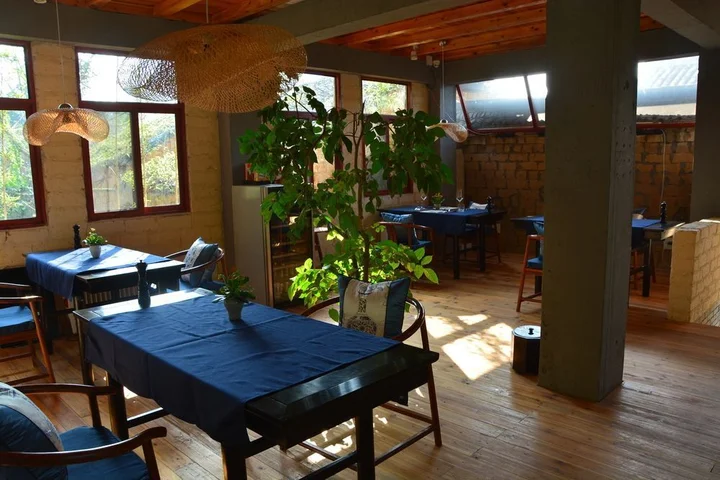 Яншо: Mountain Escape Yangshuo