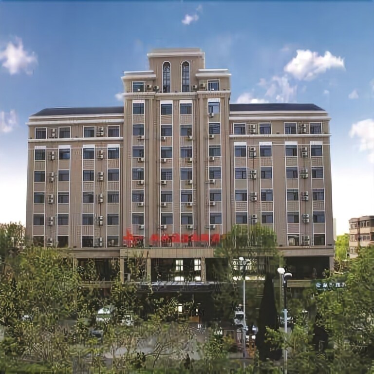 Fengqiao Yingke Hotel (Linzhou People's Park Municipal Government) — фото 1