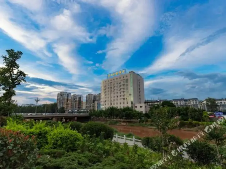 Сичан: Nanshan Shangjing Hotel