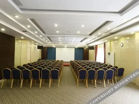 Чанчунь: Swan Lake Hotel