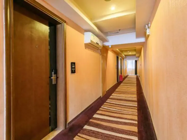 Laibin: Jingtone Hotel (Laibin City Square Wal-Mart Binjiangyuan)