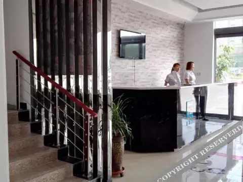 Чжэнчжоу: π HOTEL (DENGFENG BUS STATION SHAOLIN TEMPLE)