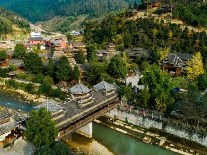 Чунцин: Guyun Langqiao Holiday Hotel