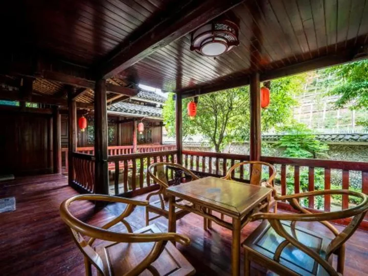 Чунцин: Guyun Langqiao Holiday Hotel