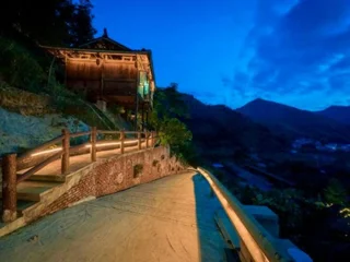 Чунцин: Guyun Langqiao Holiday Hotel