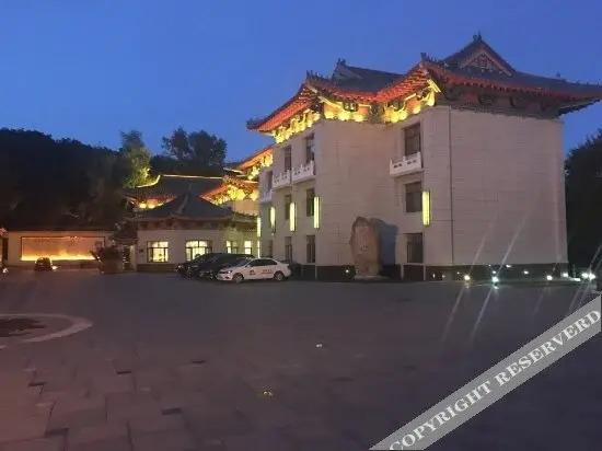 Муданьцзян: Jingpo Lake Yuanshoulou Hotel