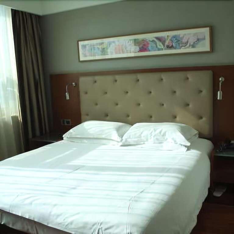 Синин: Motel 168
