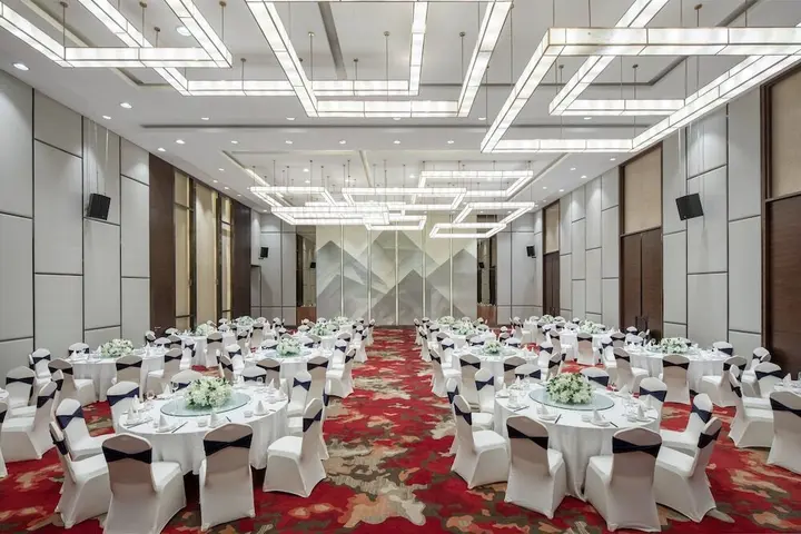 Баоцзи: Holiday Inn Baoji Central by IHG