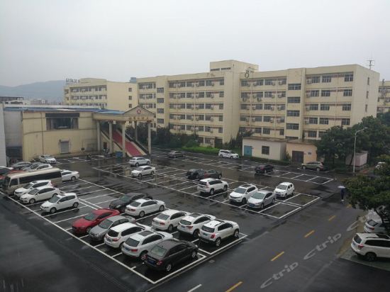 Ляньюньган: 连云港桃园宾馆