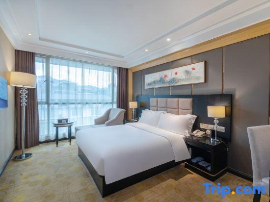 Эньши: Leshan Hotel