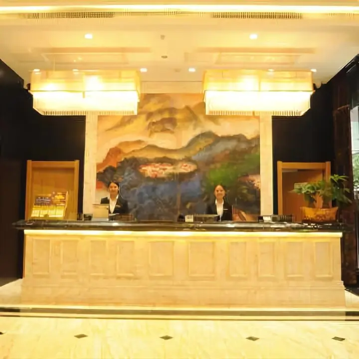 Эньши: Leshan Hotel