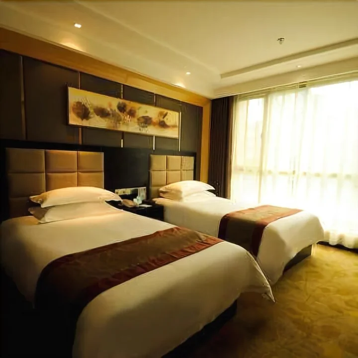 Эньши: Leshan Hotel