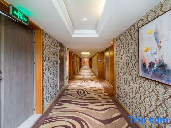 Эньши: Leshan Hotel