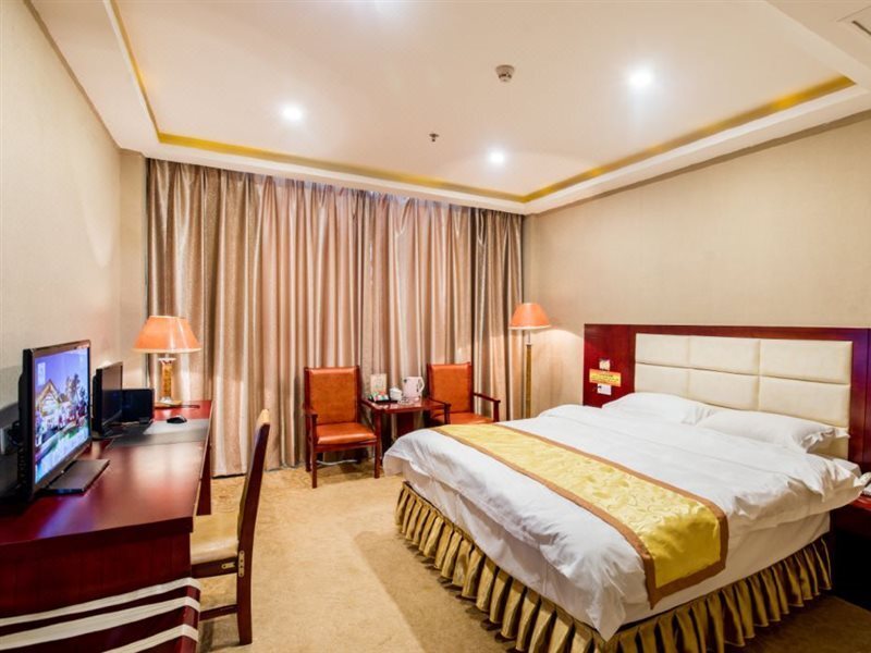 Шаогуань: Huifeng Hotel