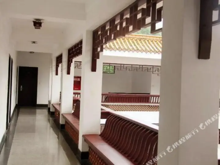 Лешан: Xiuyuan Hotel