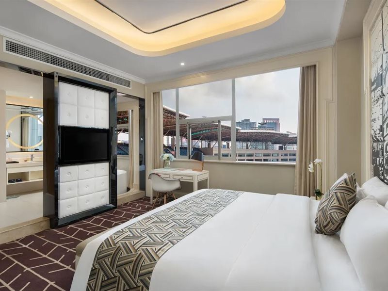 Чанша: He Long A Hotel