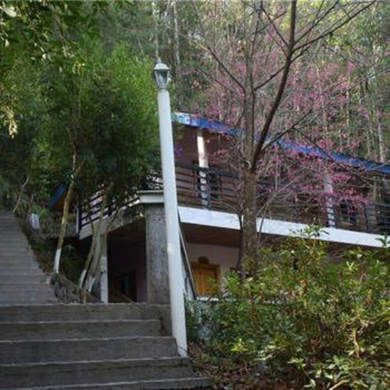 Хойчжоу: New Taoyuan Mountain Village