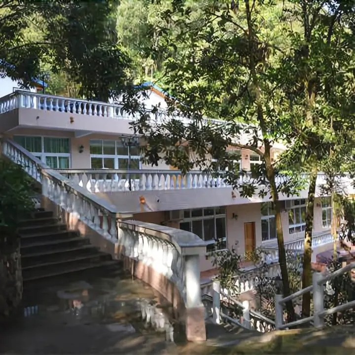 Хойчжоу: New Taoyuan Mountain Village