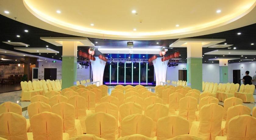 Чжухай: James Joyce Coffetel - Zhuhai Sports Center Mingzhu Station