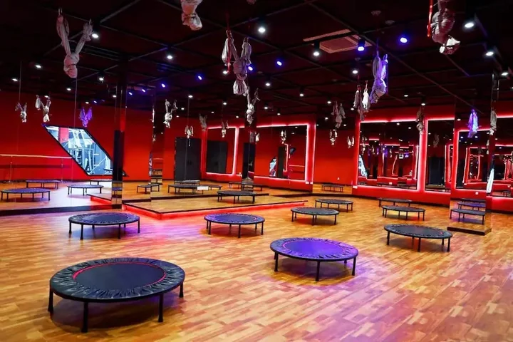 Чжухай: James Joyce Coffetel - Zhuhai Sports Center Mingzhu Station