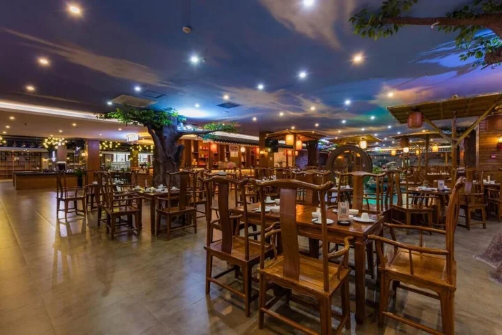 Чжухай: James Joyce Coffetel - Zhuhai Sports Center Mingzhu Station
