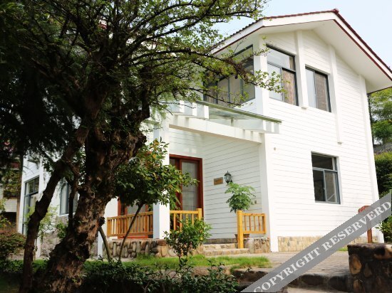 Наньпин: Rongjing Garden Holiday Resort