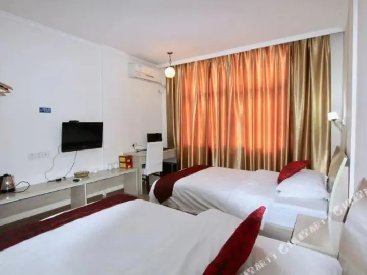 Цзясинь: Jinting Business Hostel
