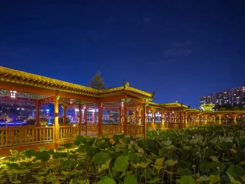 Эньши: Hualongcheng Hotel