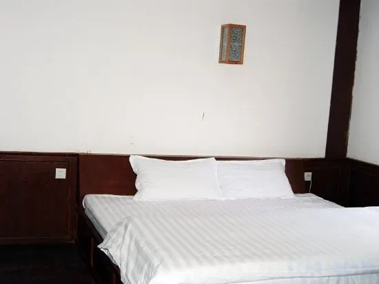 Шангри-Ла: Xike Hostel