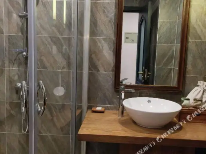 Ичан: Geheyan Hotel