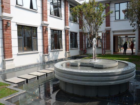 Сямынь: Yundang College Exchange Center