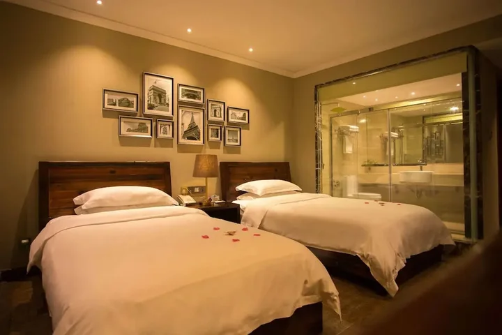 Джиангме: Century Boutique Hotel