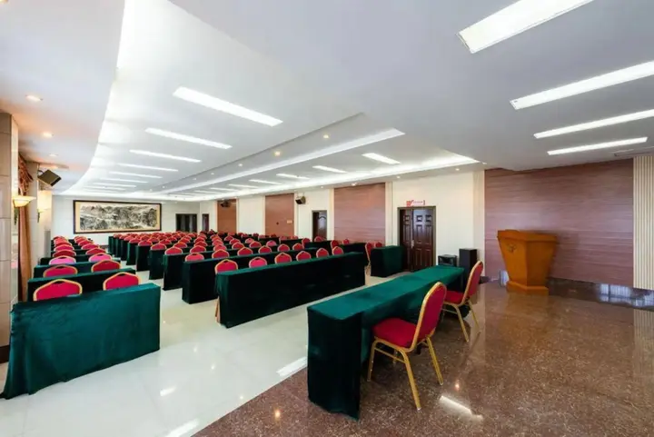 Циньчжоу: Zheng Yuan Hotel