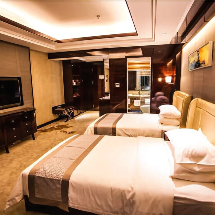Мэнцзы: Lvbao Yunsheng Hotel