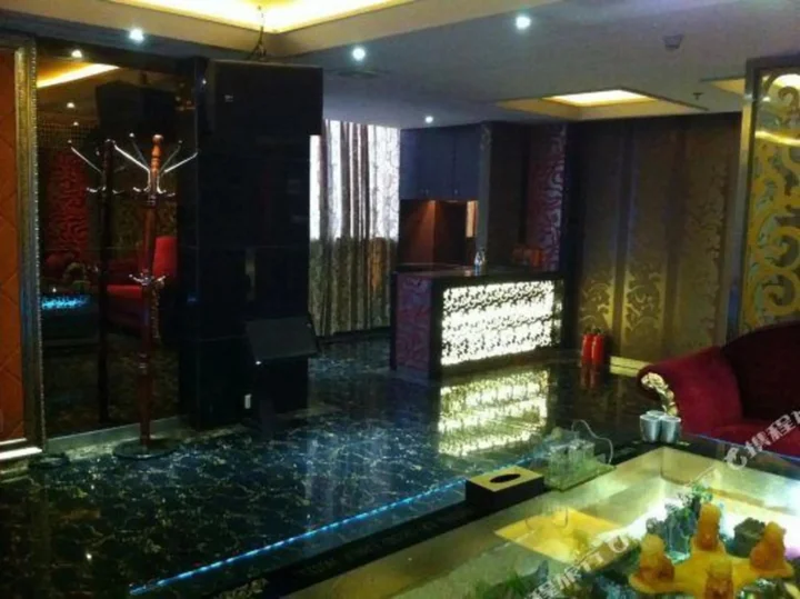 Цзиньюань: Jingu Hotel