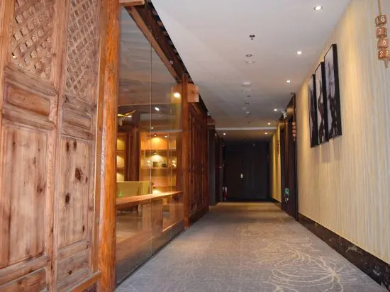 Чжуншань: Viais International Hotel (Zhongshan Xiaolan High speed Railway Station Branch)