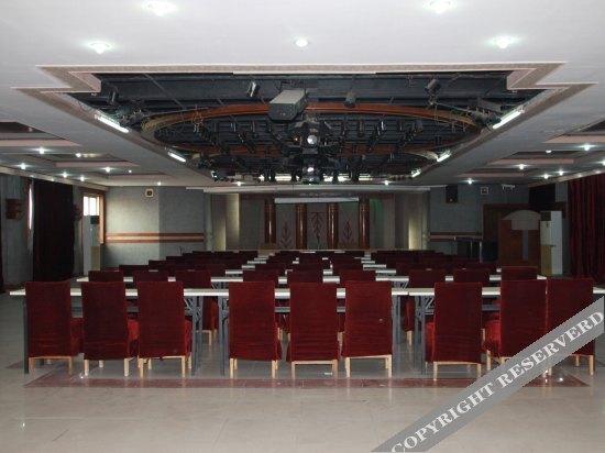 Кайфын: Yijia 365 Chain Hotel (Kaifeng Kaihua)