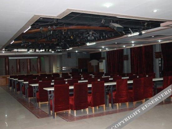 Кайфын: Yijia 365 Chain Hotel (Kaifeng Kaihua)