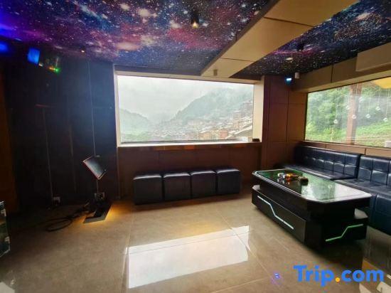 Леишан: Yinxiang Xijiang Resort Hotel